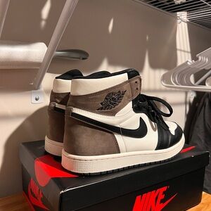 Air Jordan 1 high mocha